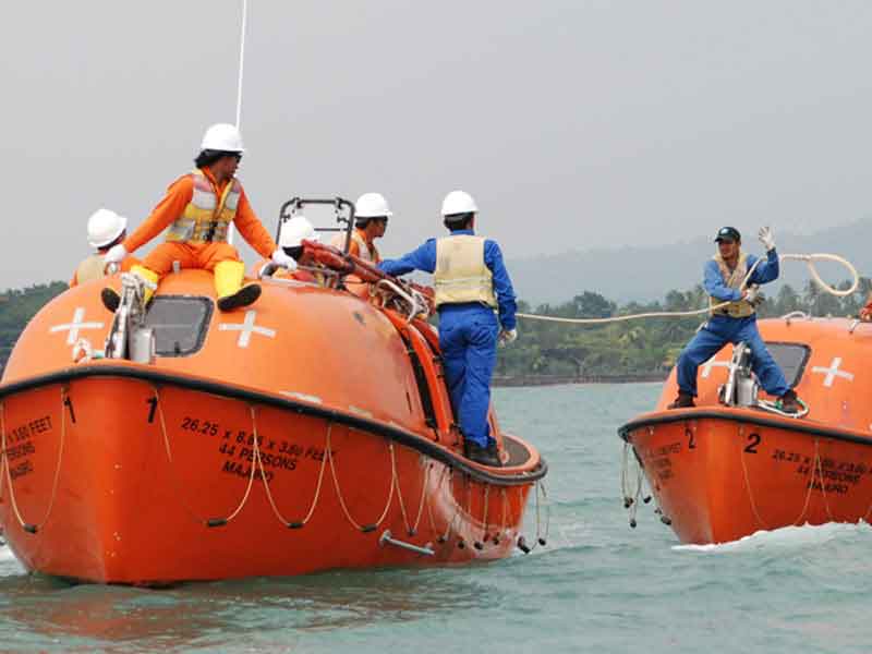 Offshore Lifeboat Coxswain